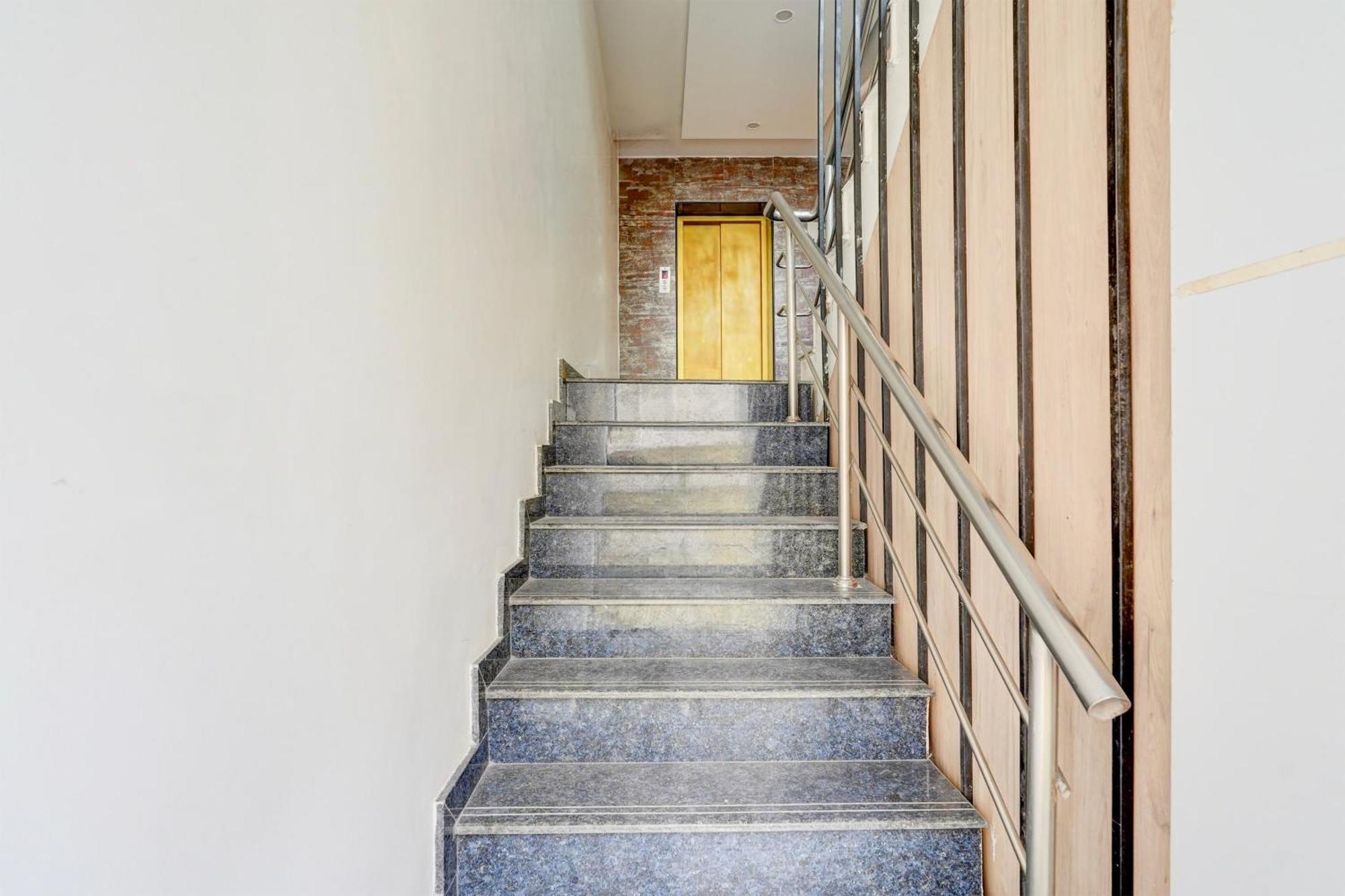 Townhouse Oriental Inn Csennai Kültér fotó