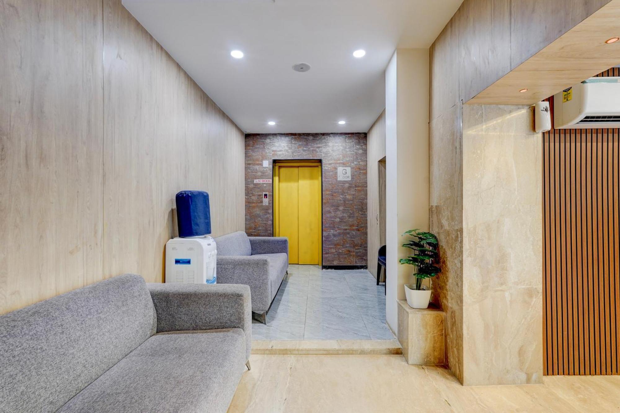 Townhouse Oriental Inn Csennai Kültér fotó