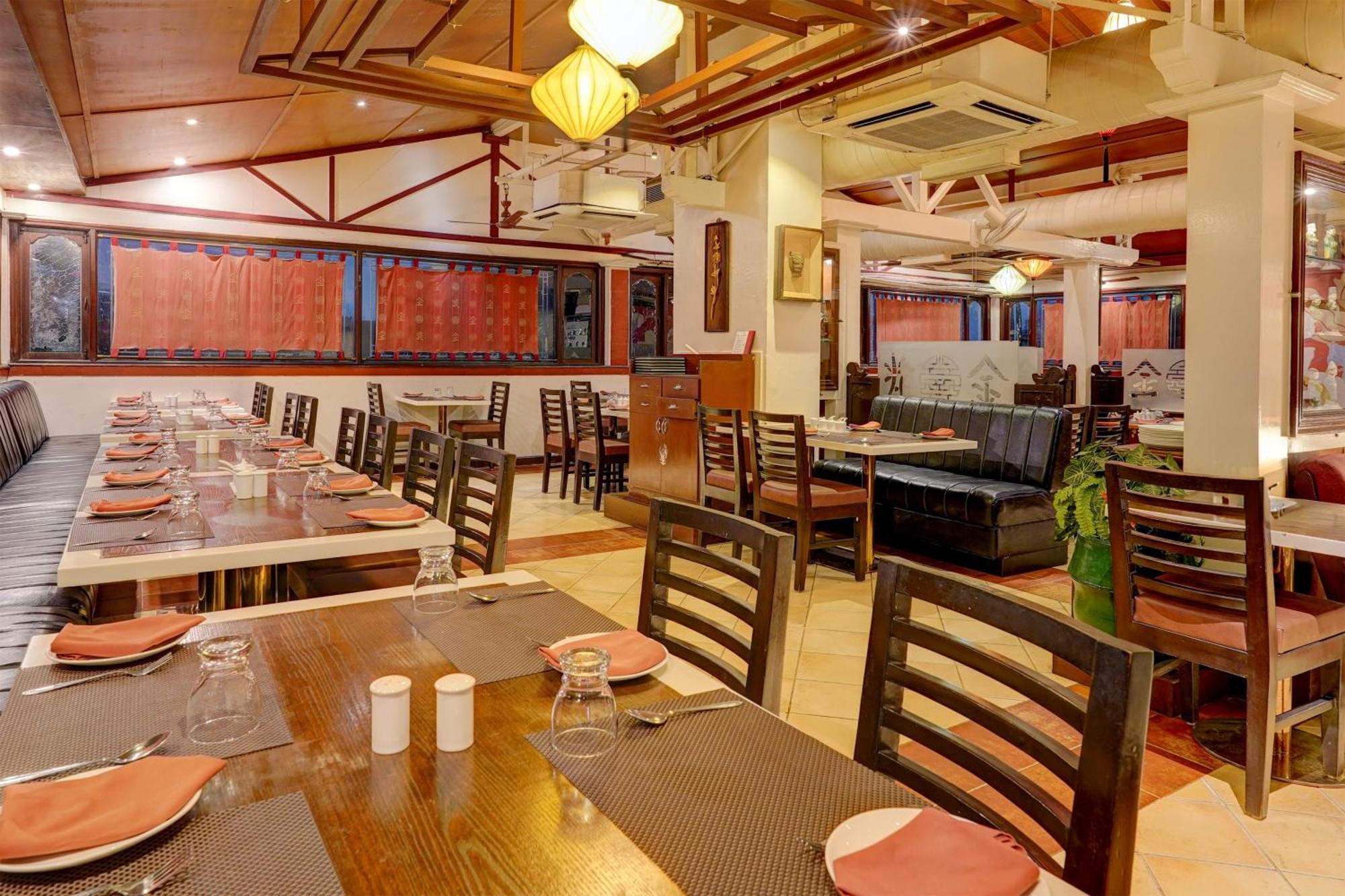 Townhouse Oriental Inn Csennai Kültér fotó