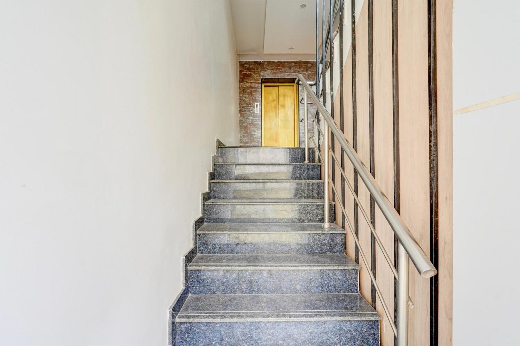 Townhouse Oriental Inn Csennai Kültér fotó