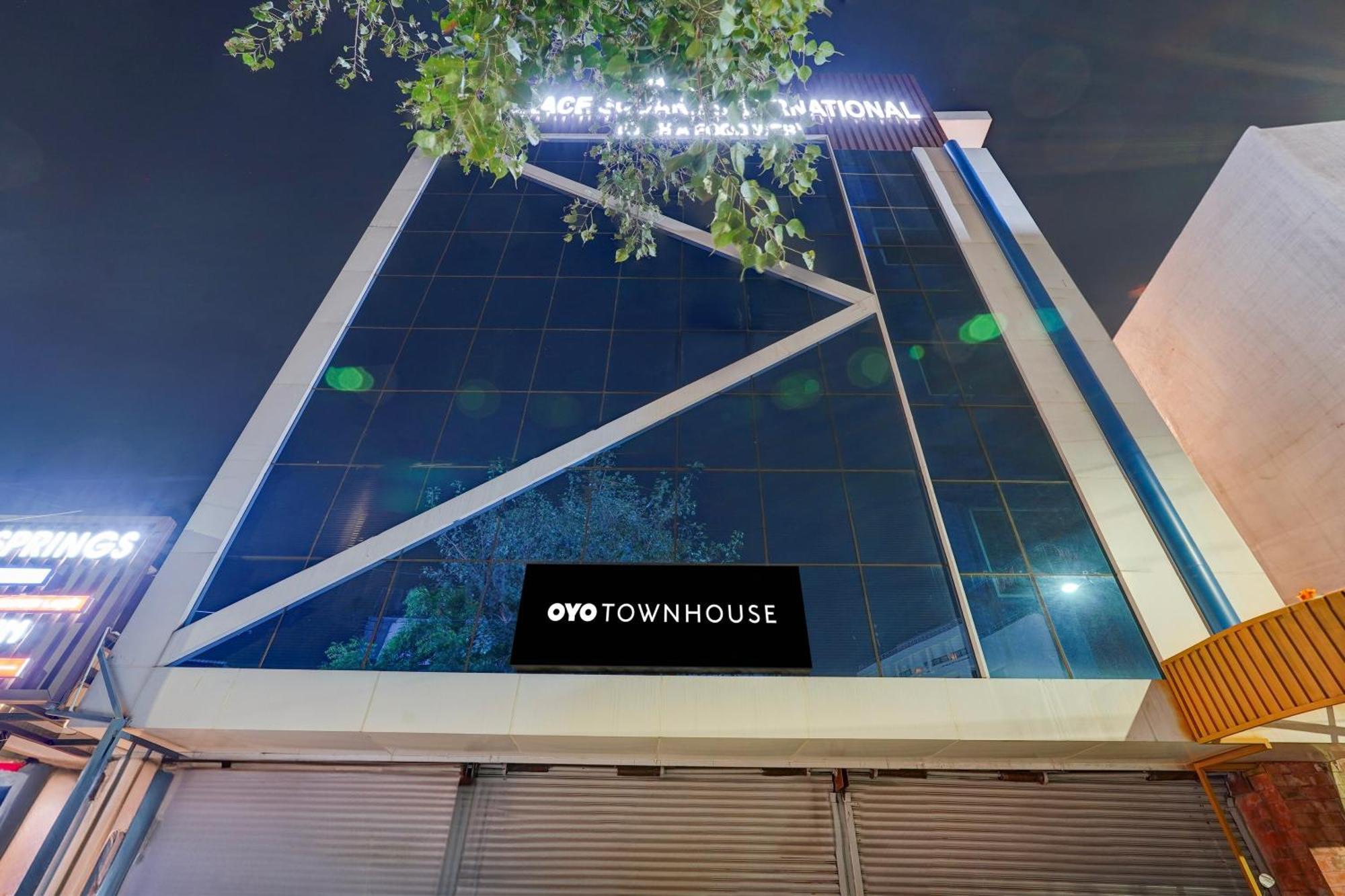 Townhouse Oriental Inn Csennai Kültér fotó